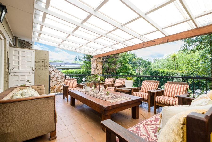 5 Bedroom Property for Sale in Linden Gauteng