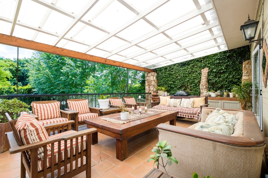 5 Bedroom Property for Sale in Linden Gauteng