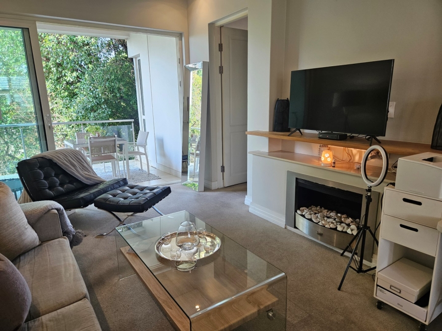 To Let 1 Bedroom Property for Rent in Dunkeld Gauteng