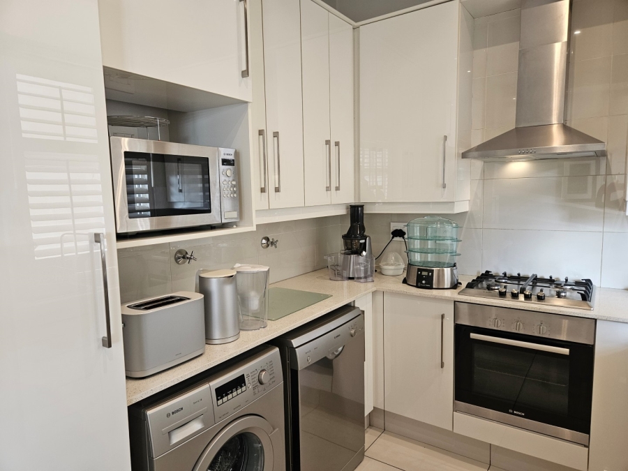 To Let 1 Bedroom Property for Rent in Dunkeld Gauteng