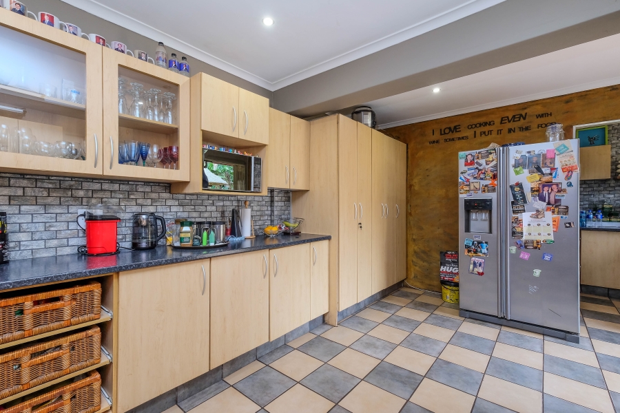 4 Bedroom Property for Sale in Rangeview Gauteng