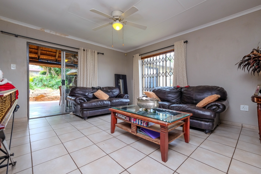 4 Bedroom Property for Sale in Rangeview Gauteng