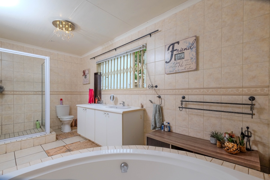 4 Bedroom Property for Sale in Rangeview Gauteng