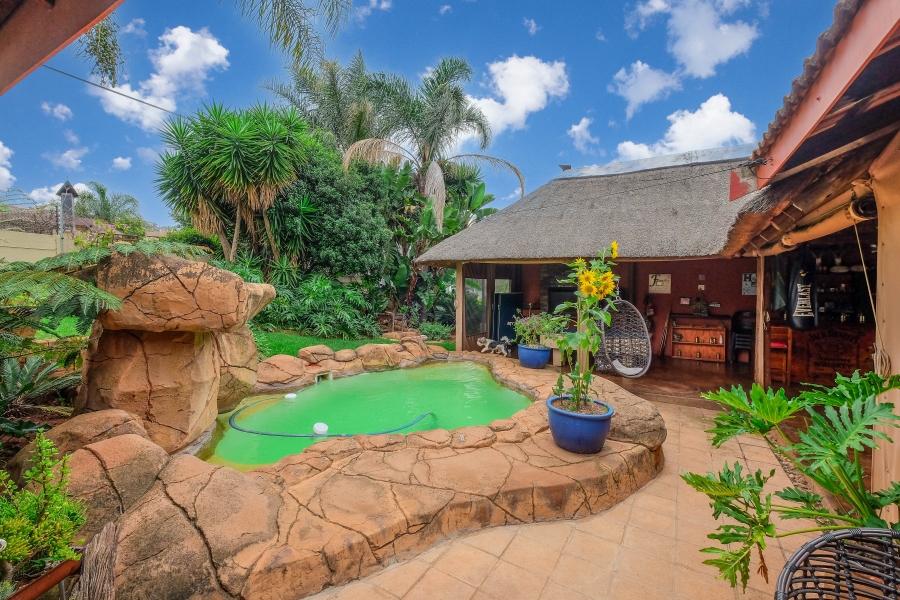4 Bedroom Property for Sale in Rangeview Gauteng
