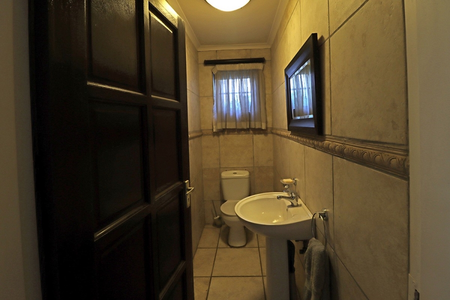 4 Bedroom Property for Sale in Klevehill Park Gauteng