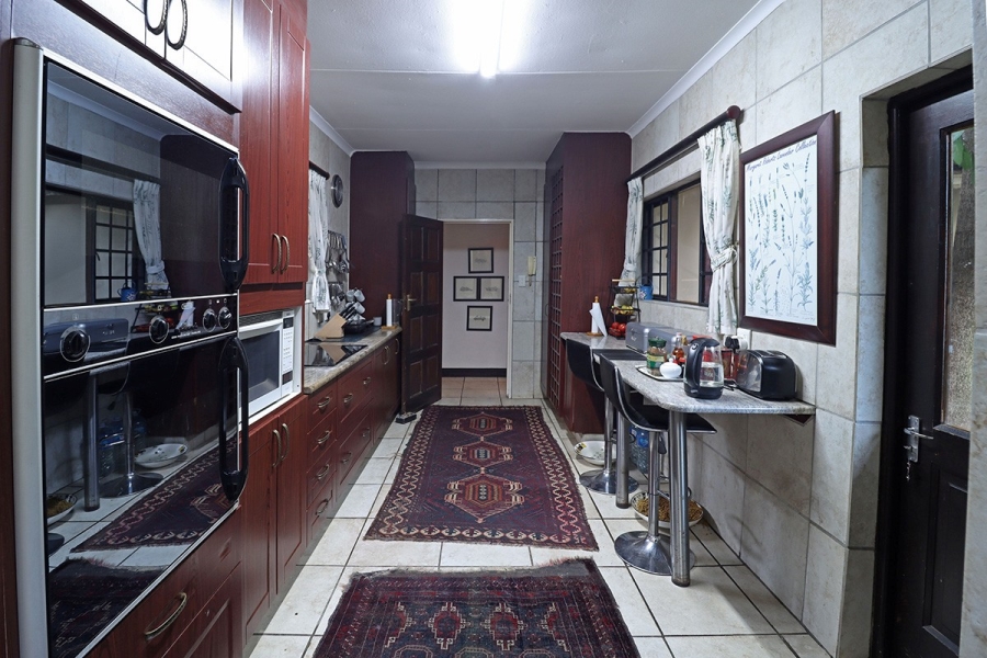 4 Bedroom Property for Sale in Klevehill Park Gauteng