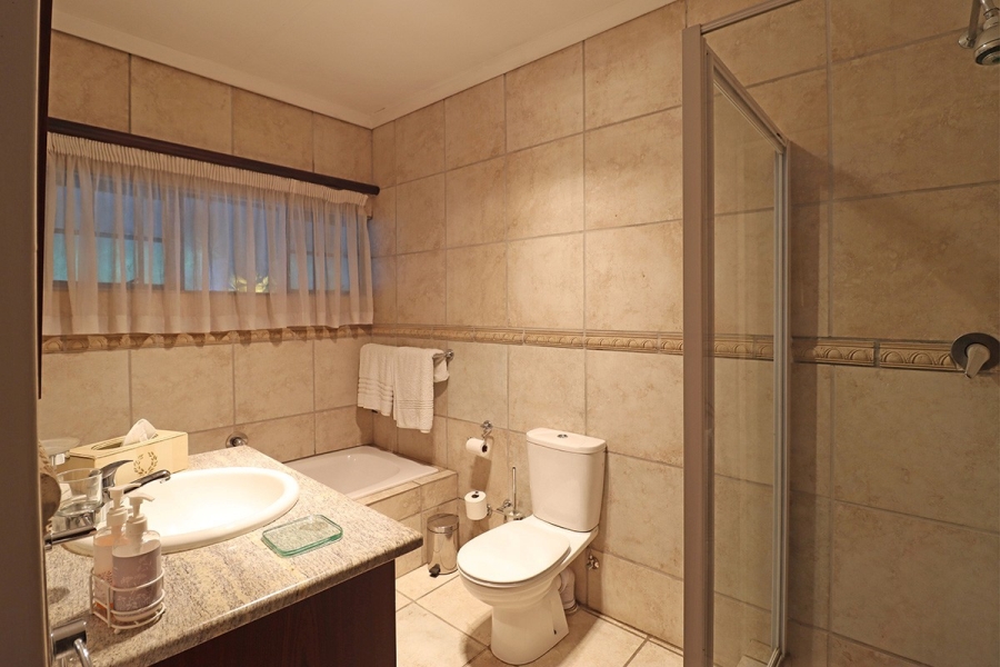 4 Bedroom Property for Sale in Klevehill Park Gauteng