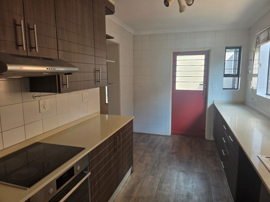 2 Bedroom Property for Sale in Bryanston Gauteng