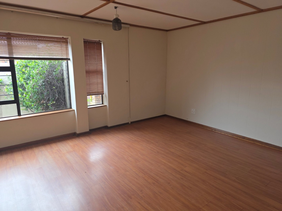 2 Bedroom Property for Sale in Bryanston Gauteng