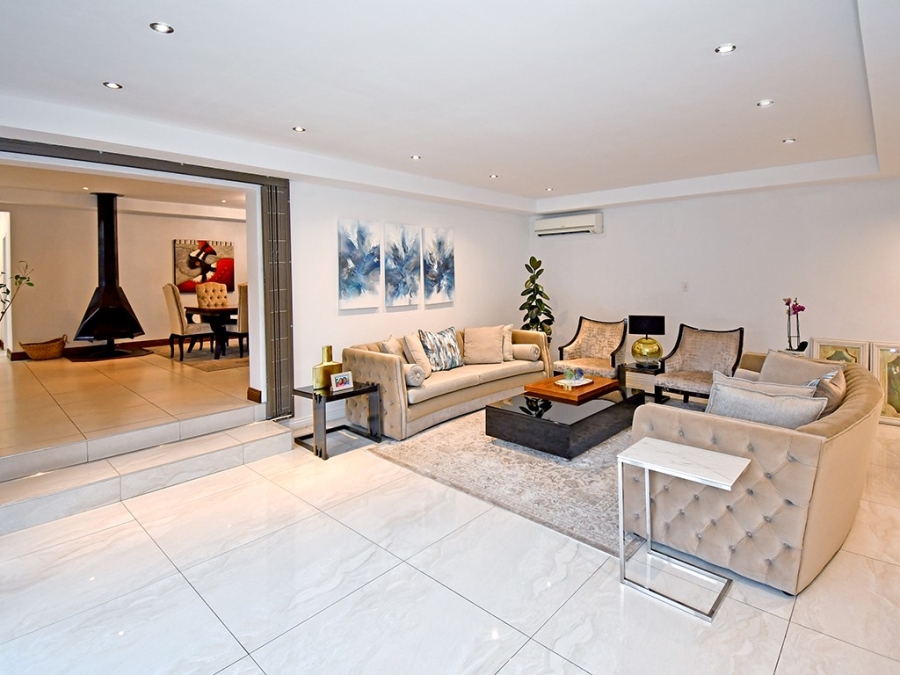 To Let 4 Bedroom Property for Rent in Bryanston Gauteng