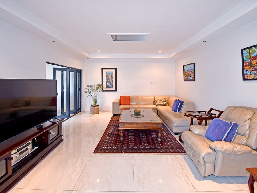 To Let 4 Bedroom Property for Rent in Bryanston Gauteng