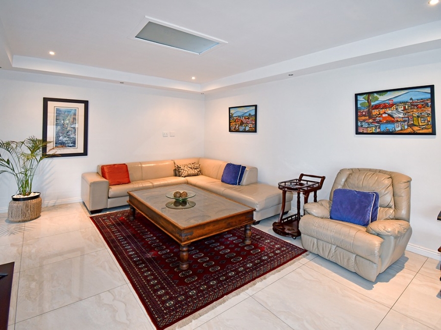 To Let 4 Bedroom Property for Rent in Bryanston Gauteng