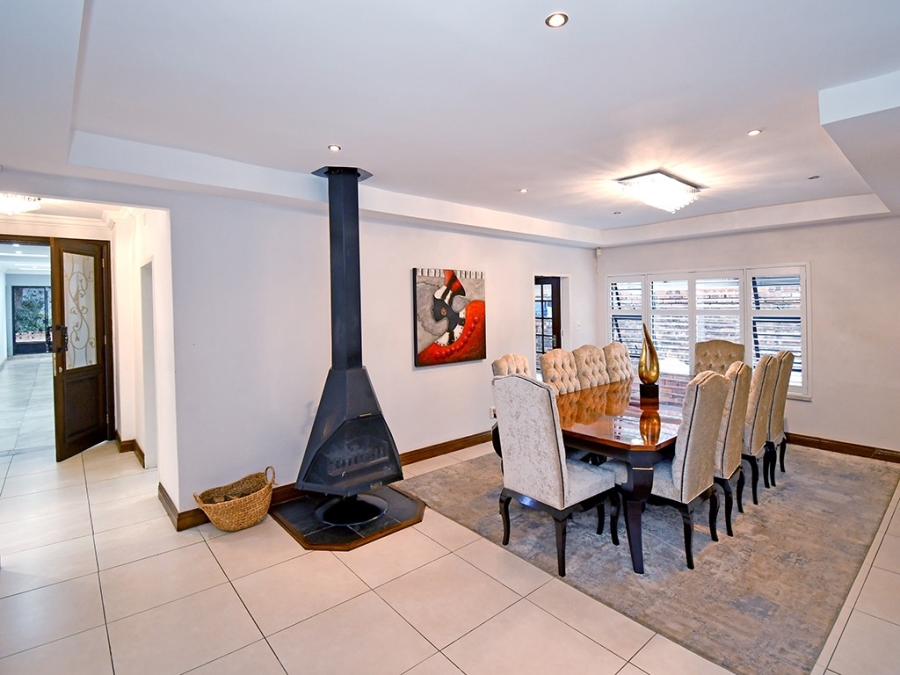 To Let 4 Bedroom Property for Rent in Bryanston Gauteng