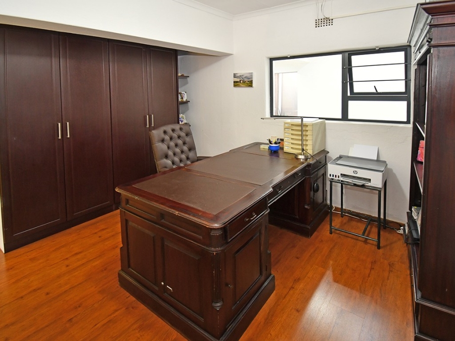 To Let 4 Bedroom Property for Rent in Bryanston Gauteng