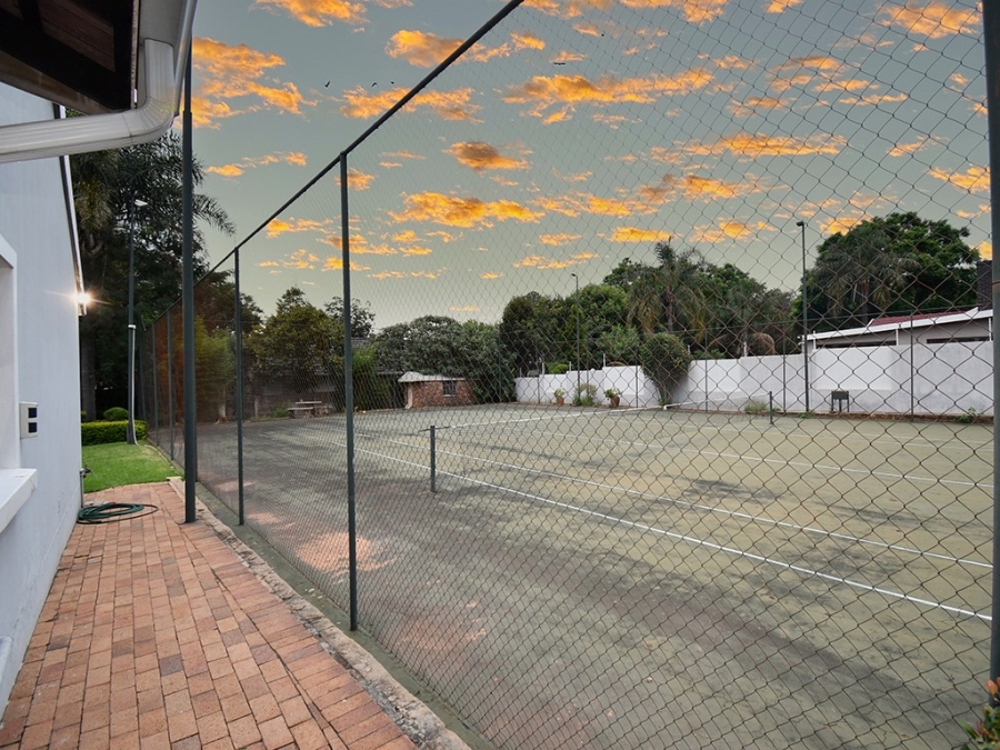 To Let 4 Bedroom Property for Rent in Bryanston Gauteng