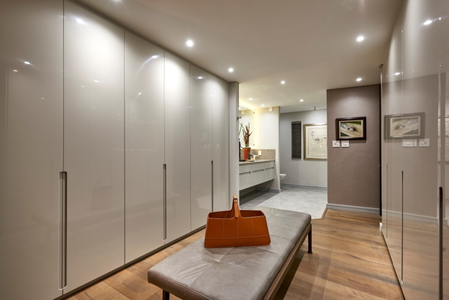 To Let 3 Bedroom Property for Rent in Benmore Gardens Gauteng