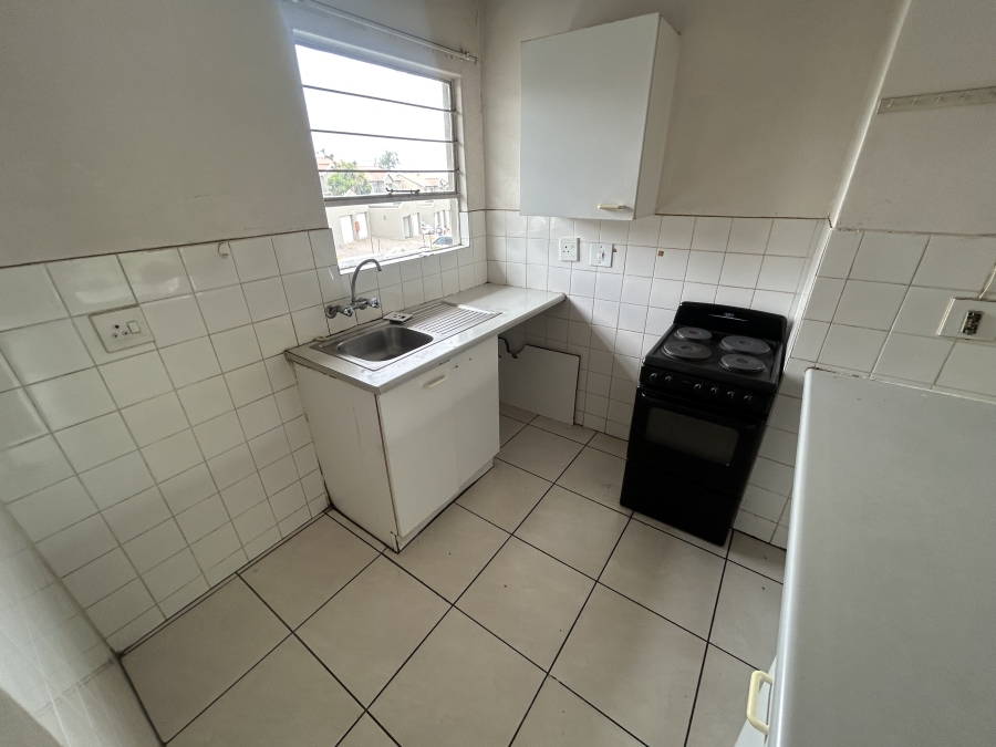 2 Bedroom Property for Sale in Vorna Valley Gauteng
