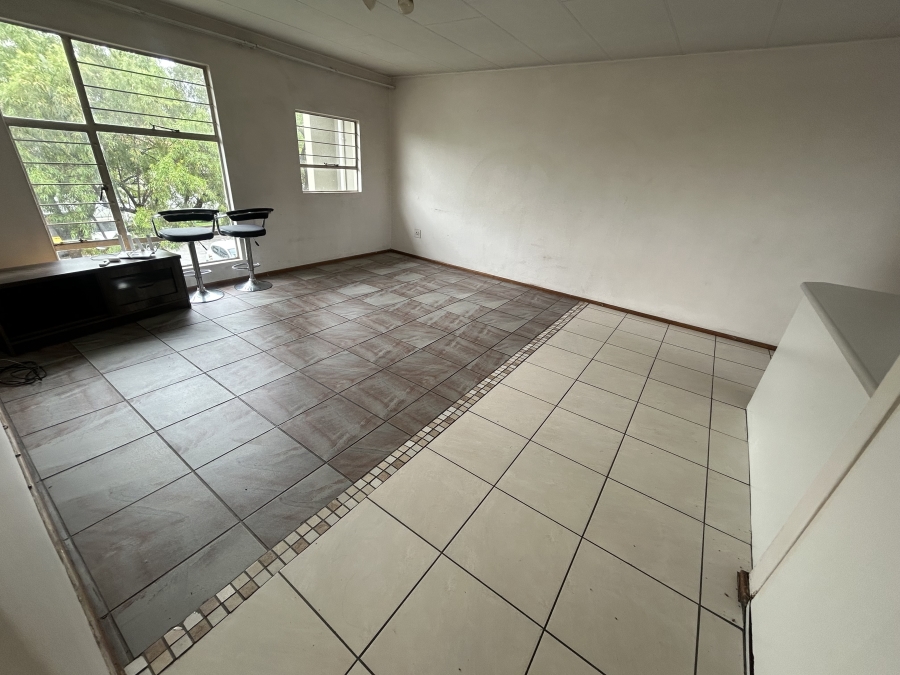 2 Bedroom Property for Sale in Vorna Valley Gauteng