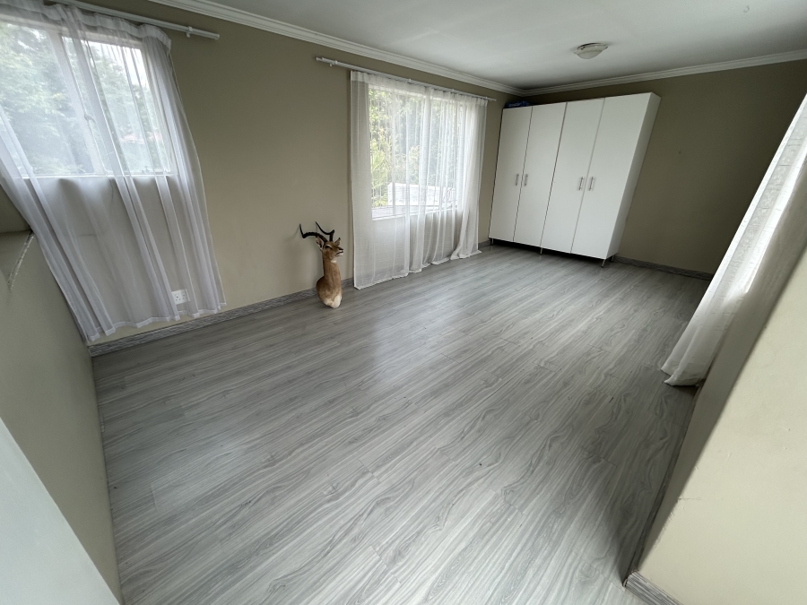 4 Bedroom Property for Sale in Vorna Valley Gauteng