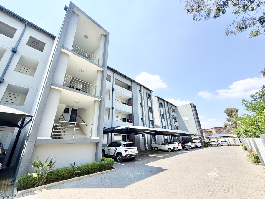 2 Bedroom Property for Sale in Halfway Gardens Gauteng