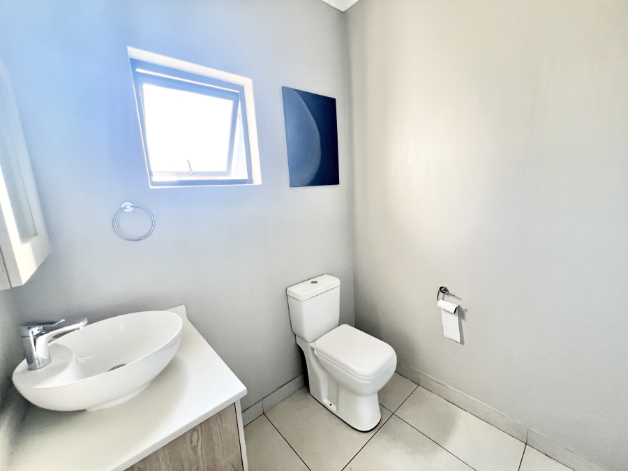 2 Bedroom Property for Sale in Halfway Gardens Gauteng