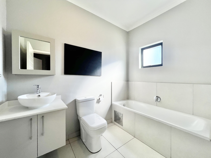 2 Bedroom Property for Sale in Halfway Gardens Gauteng