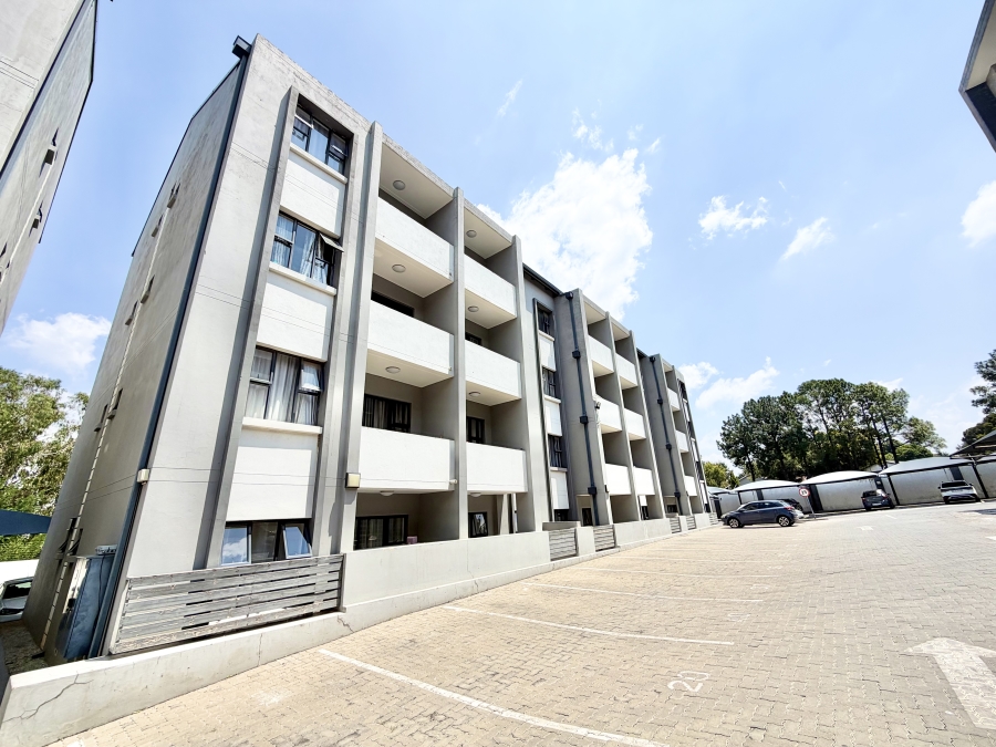 2 Bedroom Property for Sale in Halfway Gardens Gauteng