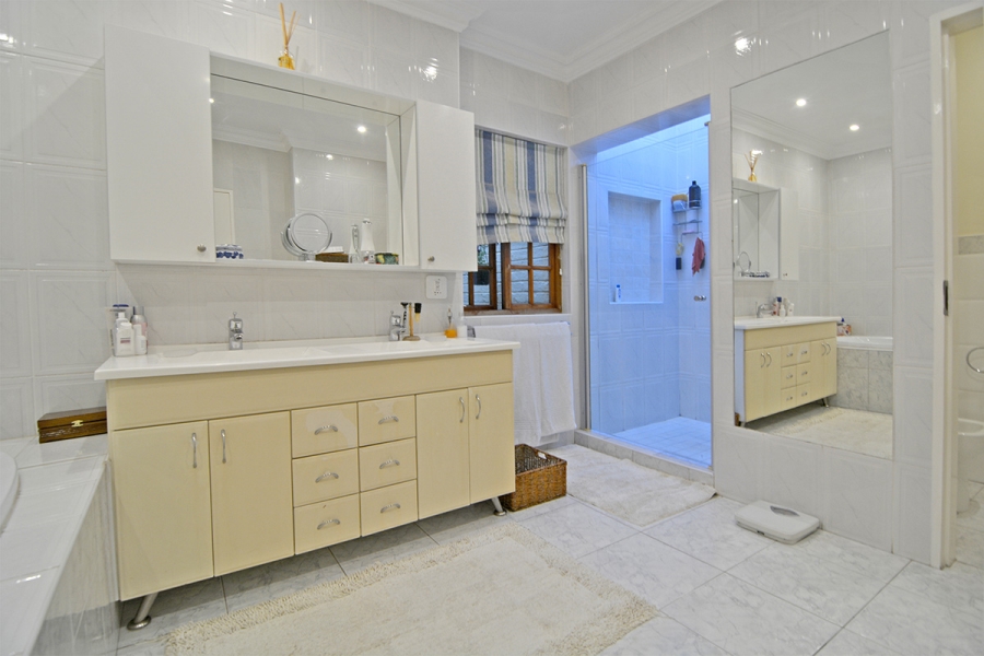 4 Bedroom Property for Sale in Bryanston Gauteng