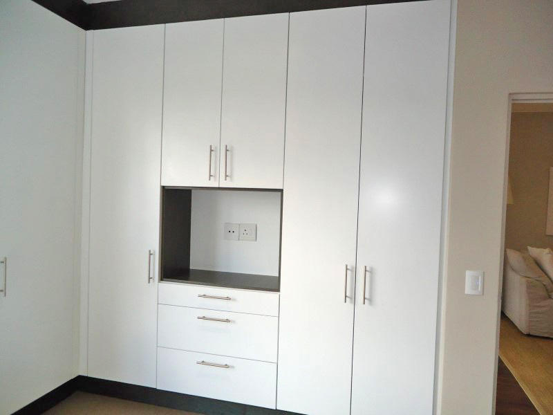 To Let 2 Bedroom Property for Rent in Houghton Estate Gauteng