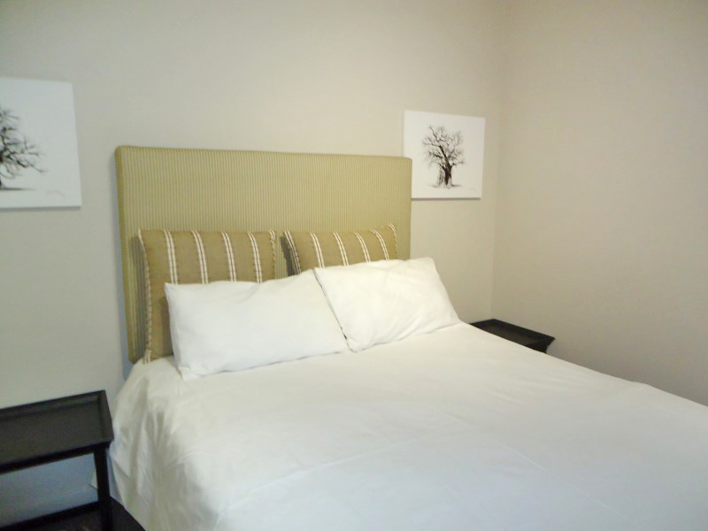 To Let 2 Bedroom Property for Rent in Houghton Estate Gauteng