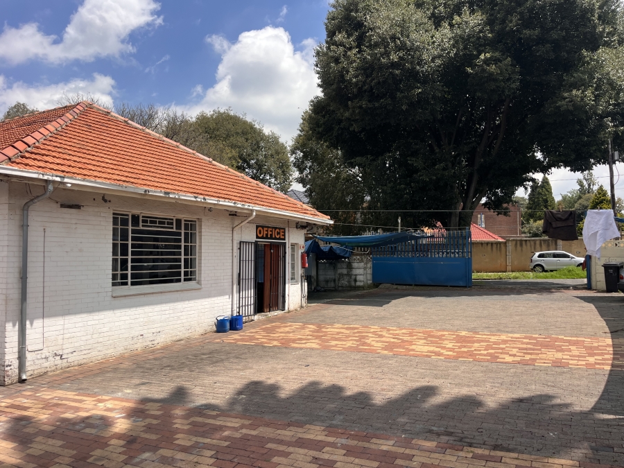 Commercial Property for Sale in Bagleyston Gauteng