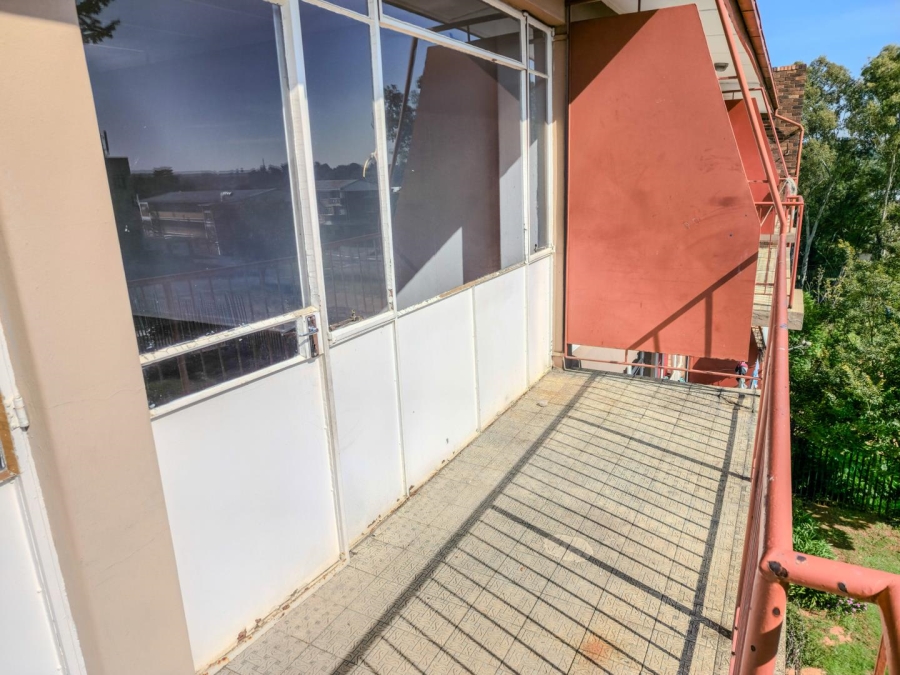 To Let 2 Bedroom Property for Rent in Rembrandt Park Gauteng