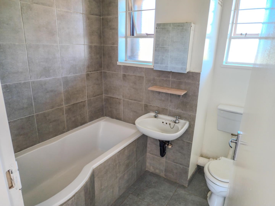 To Let 2 Bedroom Property for Rent in Rembrandt Park Gauteng