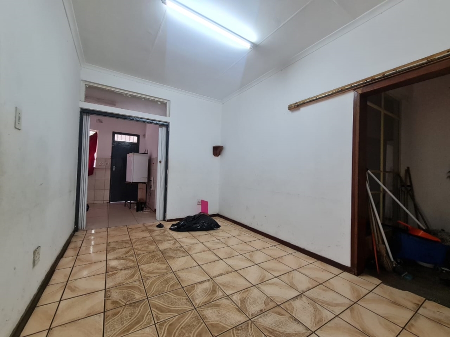 5 Bedroom Property for Sale in Bellevue East Gauteng