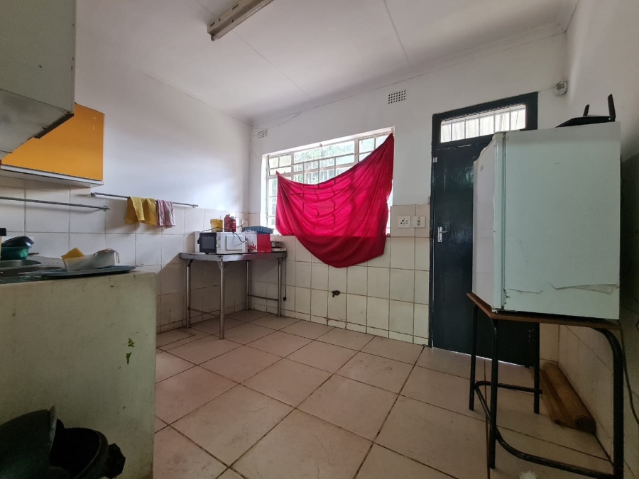 5 Bedroom Property for Sale in Bellevue East Gauteng