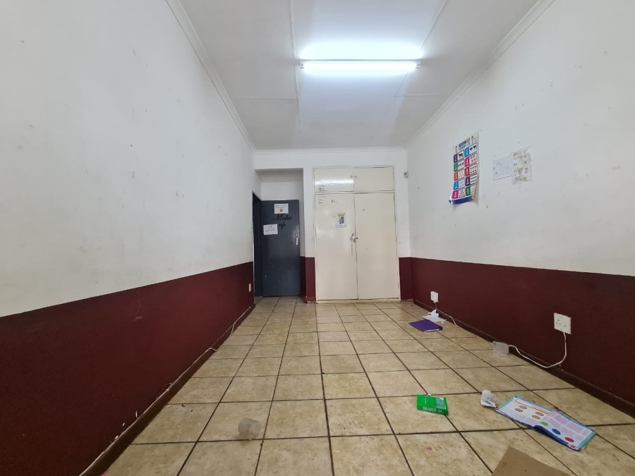 5 Bedroom Property for Sale in Bellevue East Gauteng