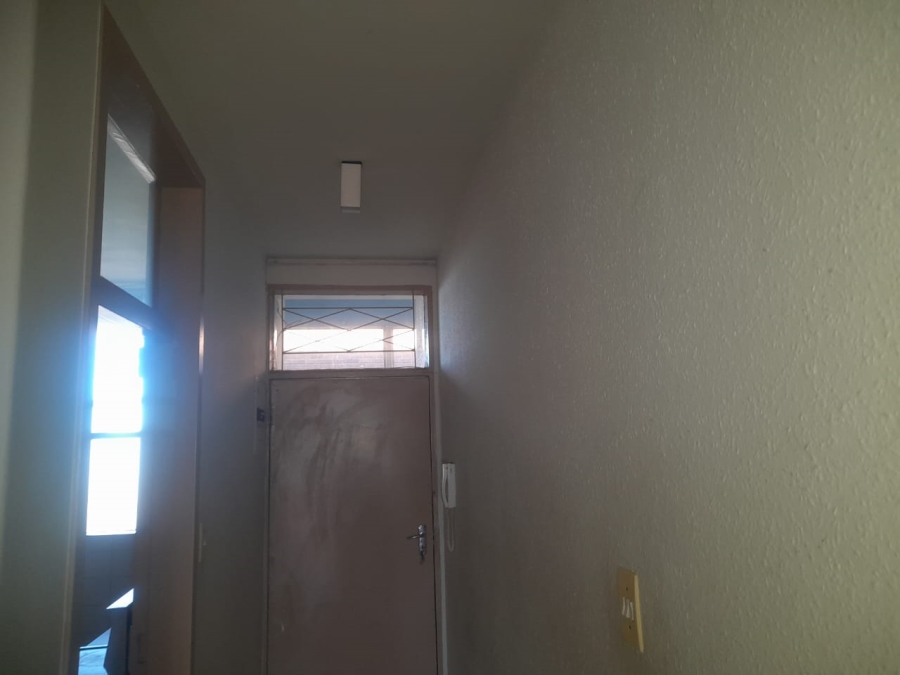 2 Bedroom Property for Sale in Yeoville Gauteng