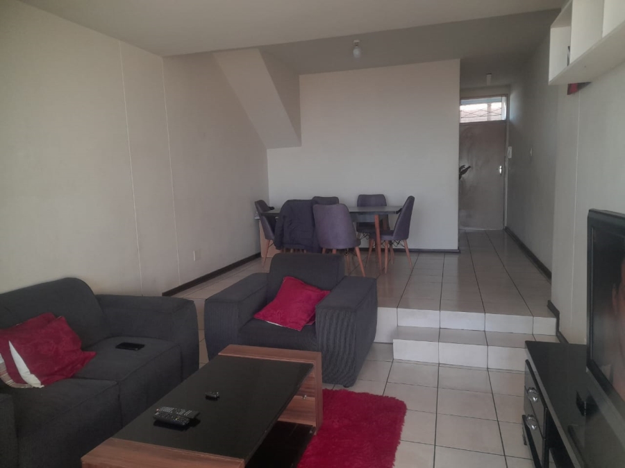2 Bedroom Property for Sale in Yeoville Gauteng