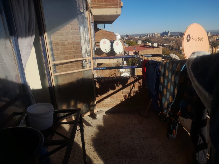 2 Bedroom Property for Sale in Yeoville Gauteng