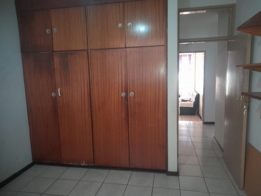2 Bedroom Property for Sale in Yeoville Gauteng
