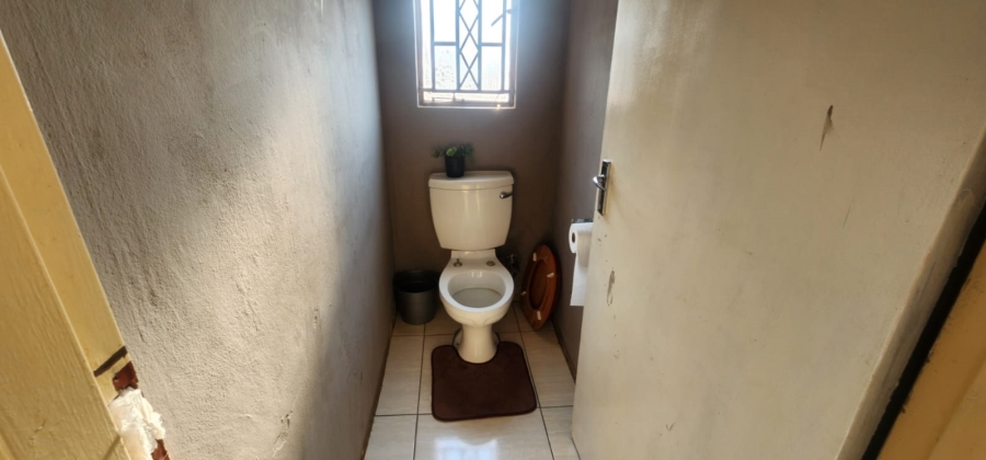 2 Bedroom Property for Sale in Soshanguve East Gauteng