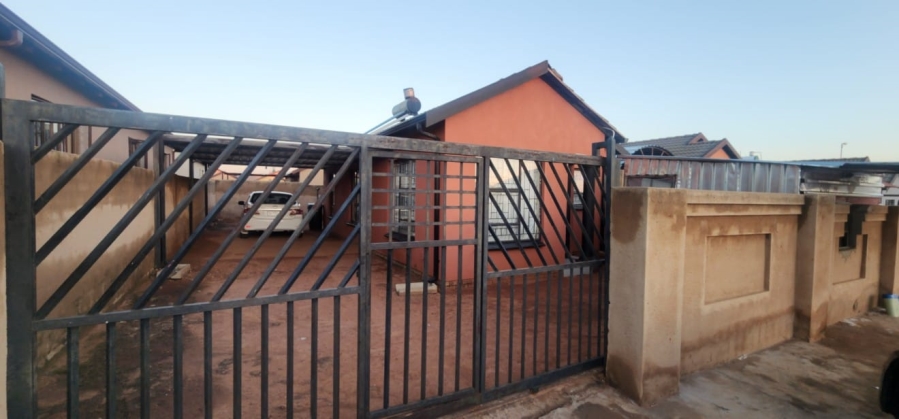 3 Bedroom Property for Sale in Soshanguve YY Gauteng