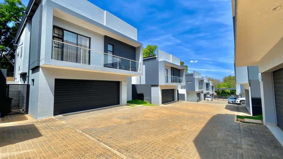 4 Bedroom Property for Sale in Bryanston Gauteng