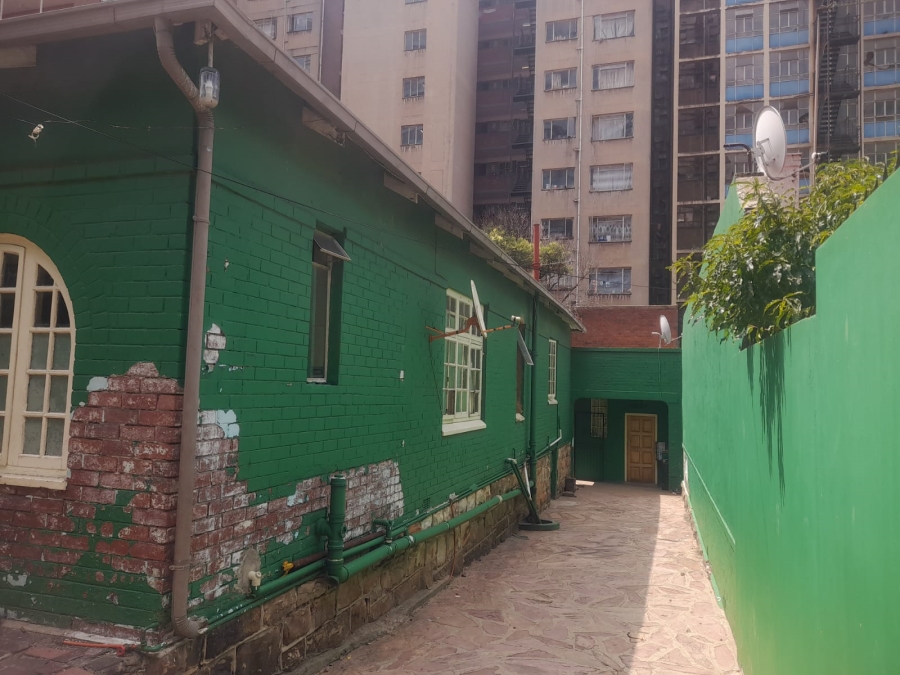 10 Bedroom Property for Sale in Berea Gauteng