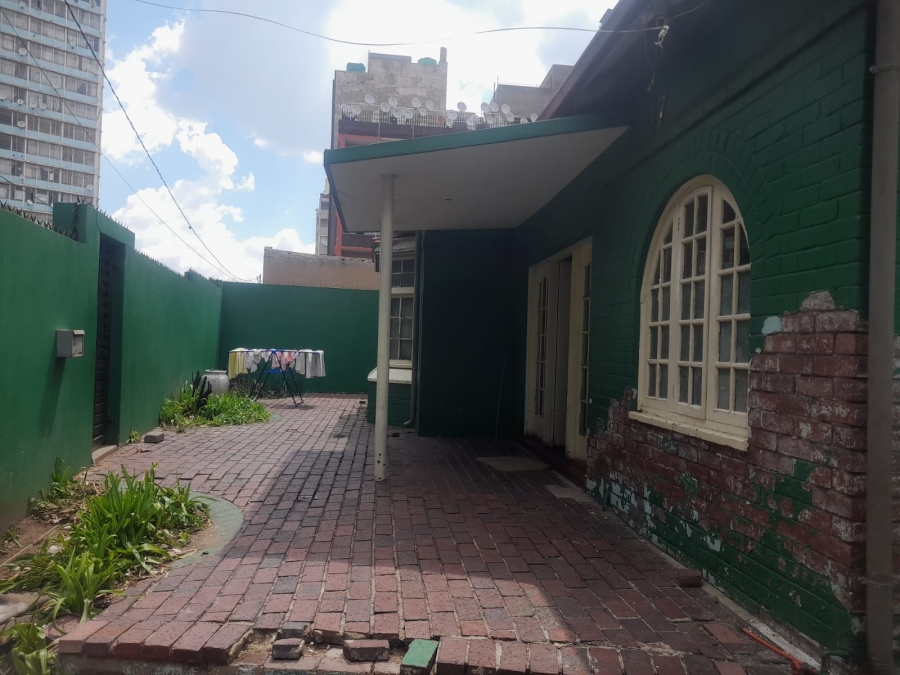 10 Bedroom Property for Sale in Berea Gauteng