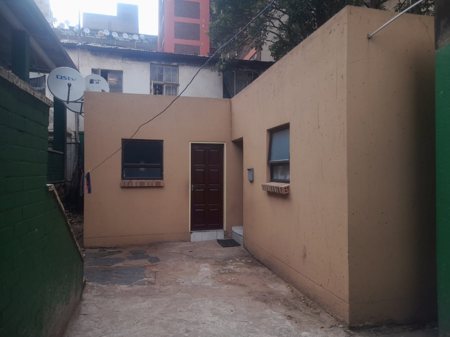 10 Bedroom Property for Sale in Berea Gauteng