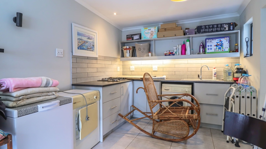 To Let 3 Bedroom Property for Rent in Parkhurst Gauteng