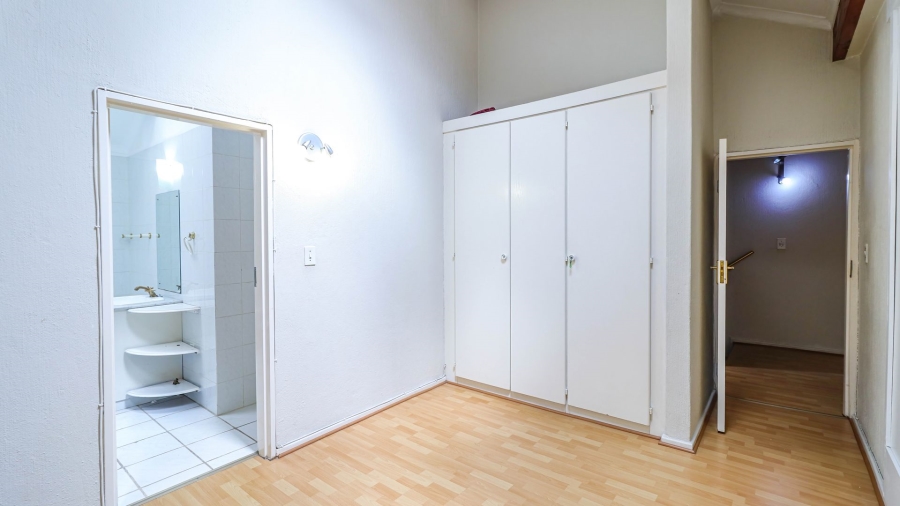 To Let 3 Bedroom Property for Rent in Sandown Gauteng