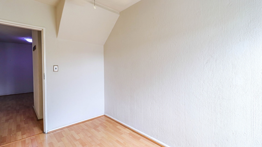 To Let 3 Bedroom Property for Rent in Sandown Gauteng