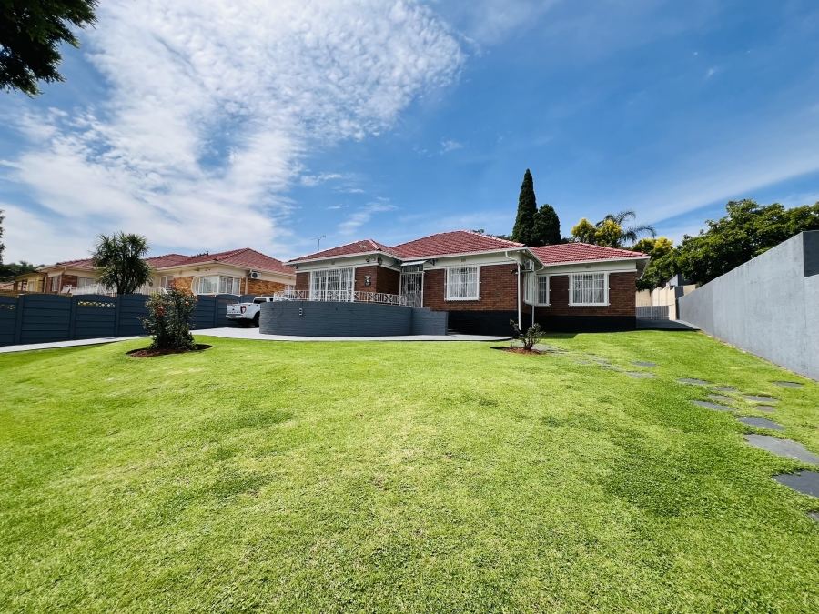 3 Bedroom Property for Sale in Cyrildene Gauteng